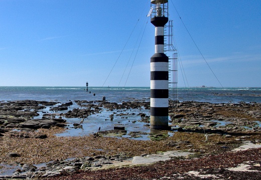 Dans et autour du phare d'Eckmühl